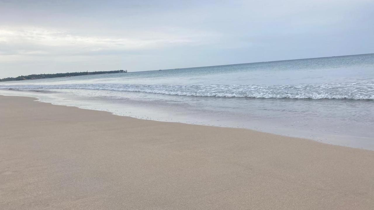 Ceylon Beach Haven Uppuveli Trincomalee Exterior photo